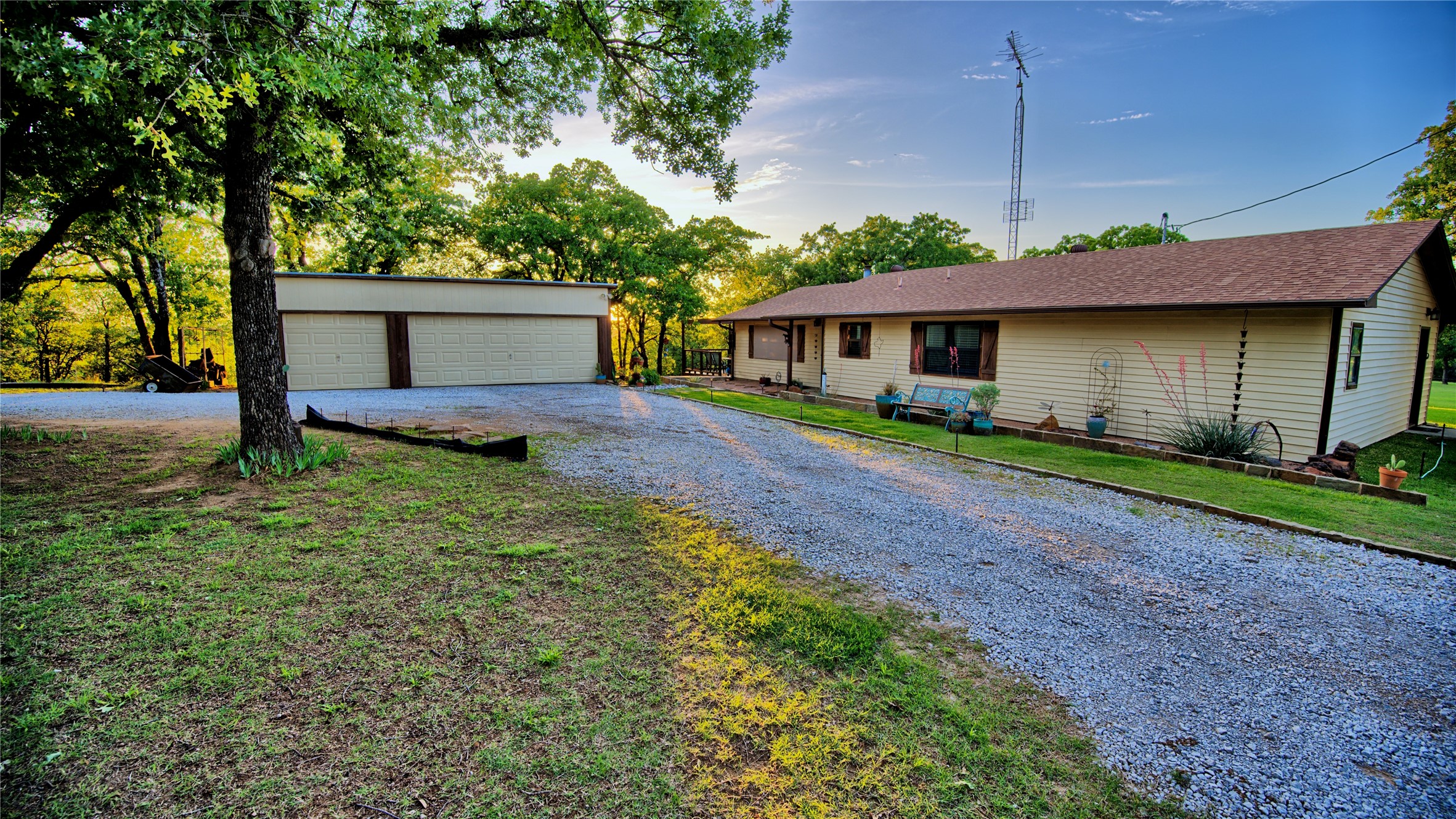 858 Ford Road Bowie TX 76230