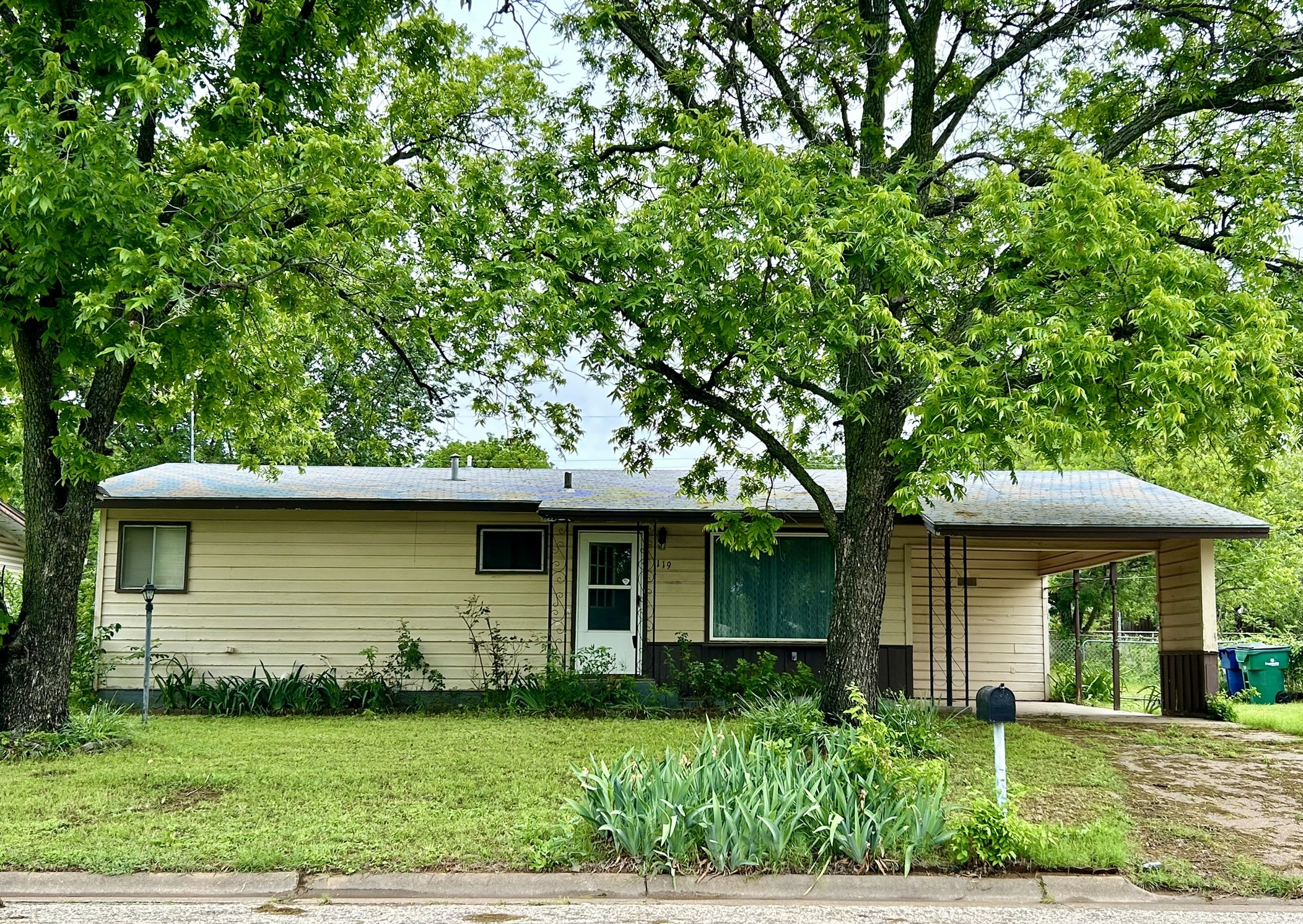 119 Ragland Street Graham TX 76450