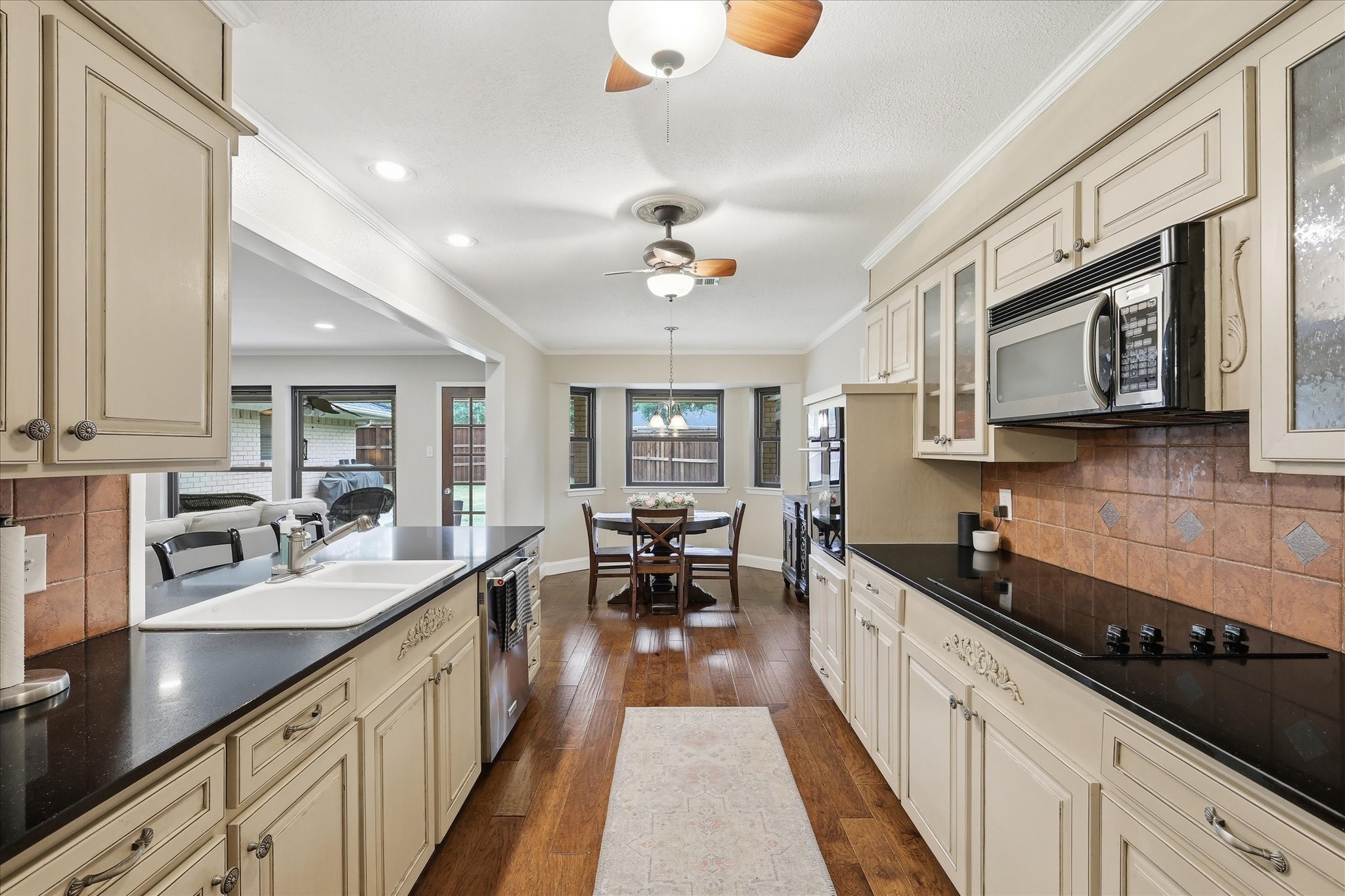 7200 Tamarack Road Benbrook TX 76116
