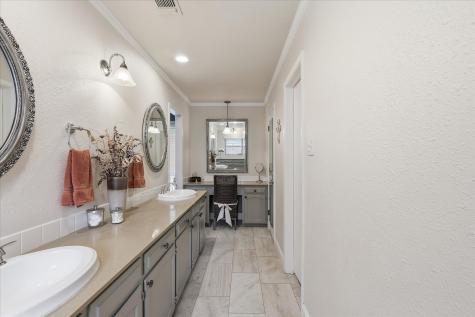 7200 Tamarack Road Benbrook TX 76116
