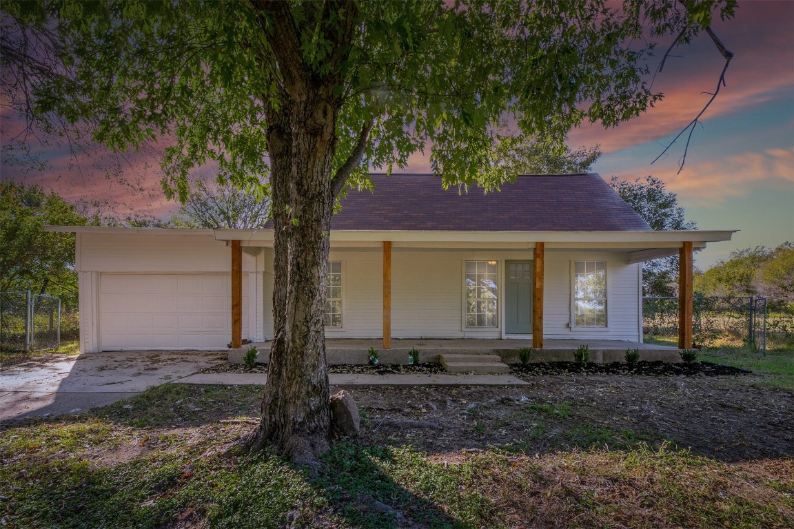 308 N Buffalo Street Chico TX 76431