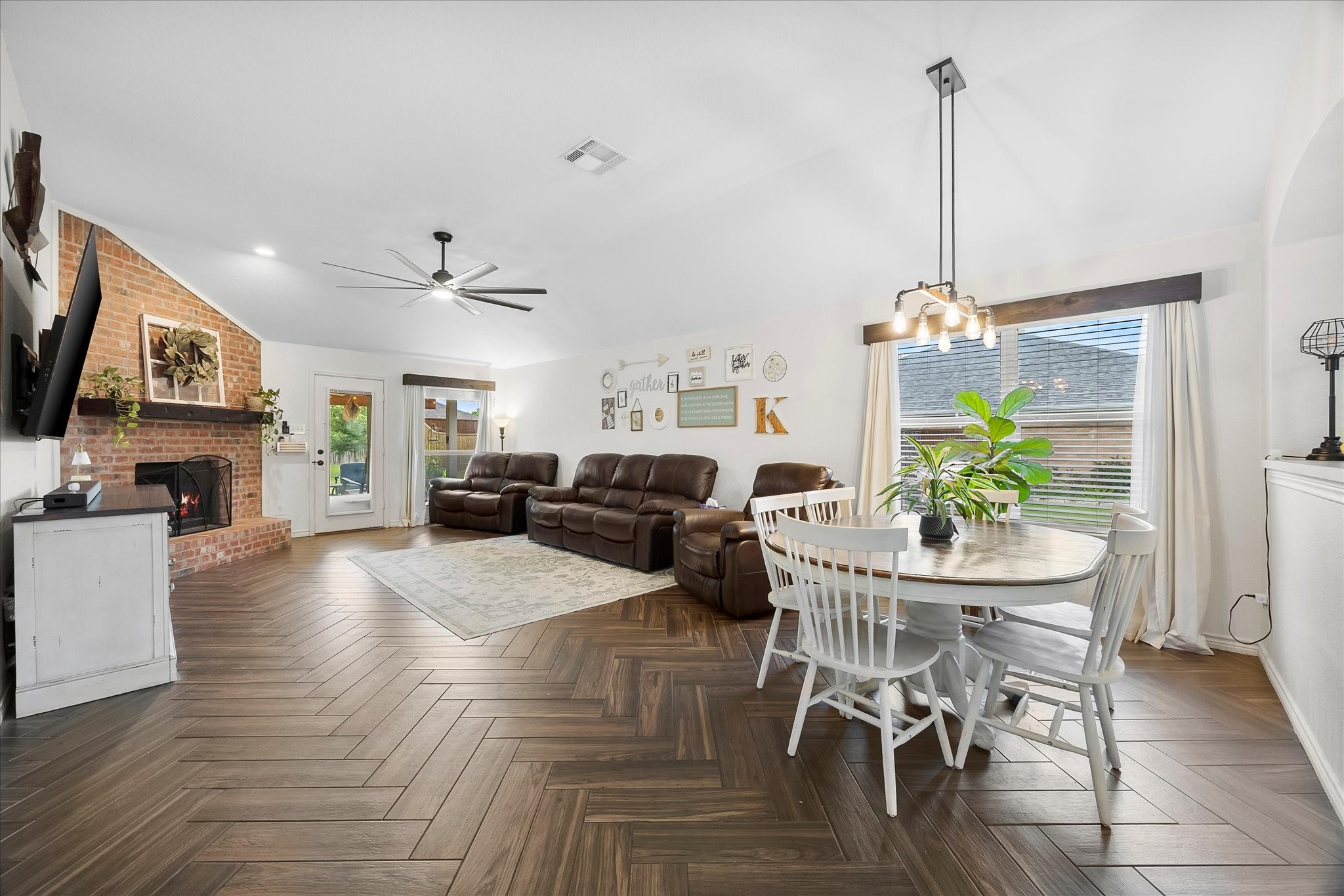 2800 Stoney Hollow Lane Rockwall TX 75087