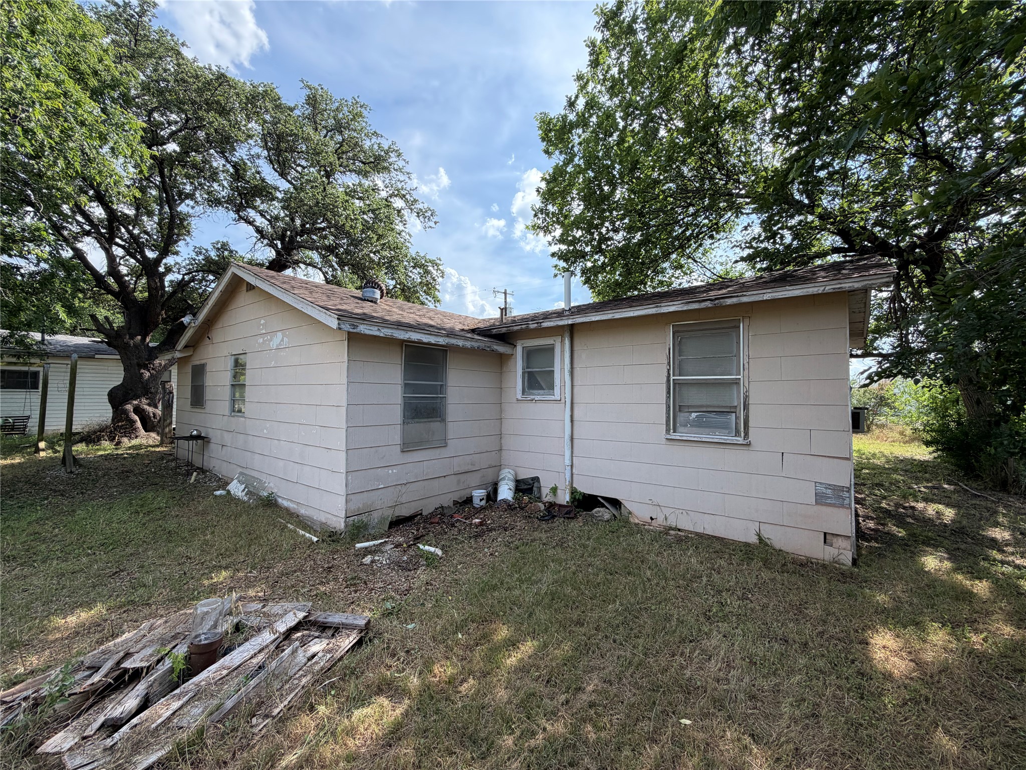 277 S Avenue L Crawford TX 76638