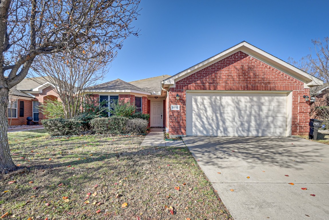 2032 Kingsbrook Trail Fort Worth TX 76120