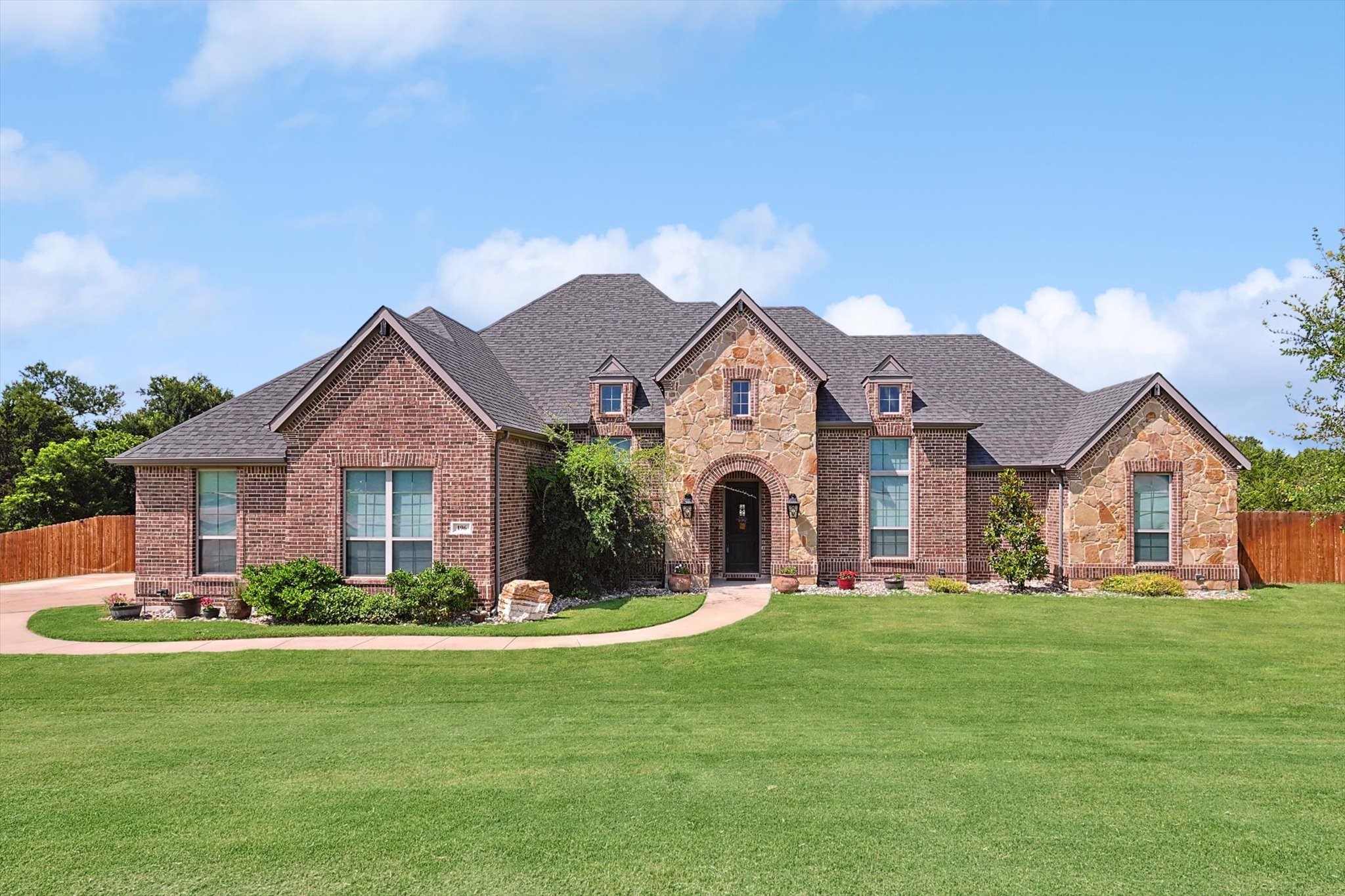 196 Denali Way Waxahachie TX 75167