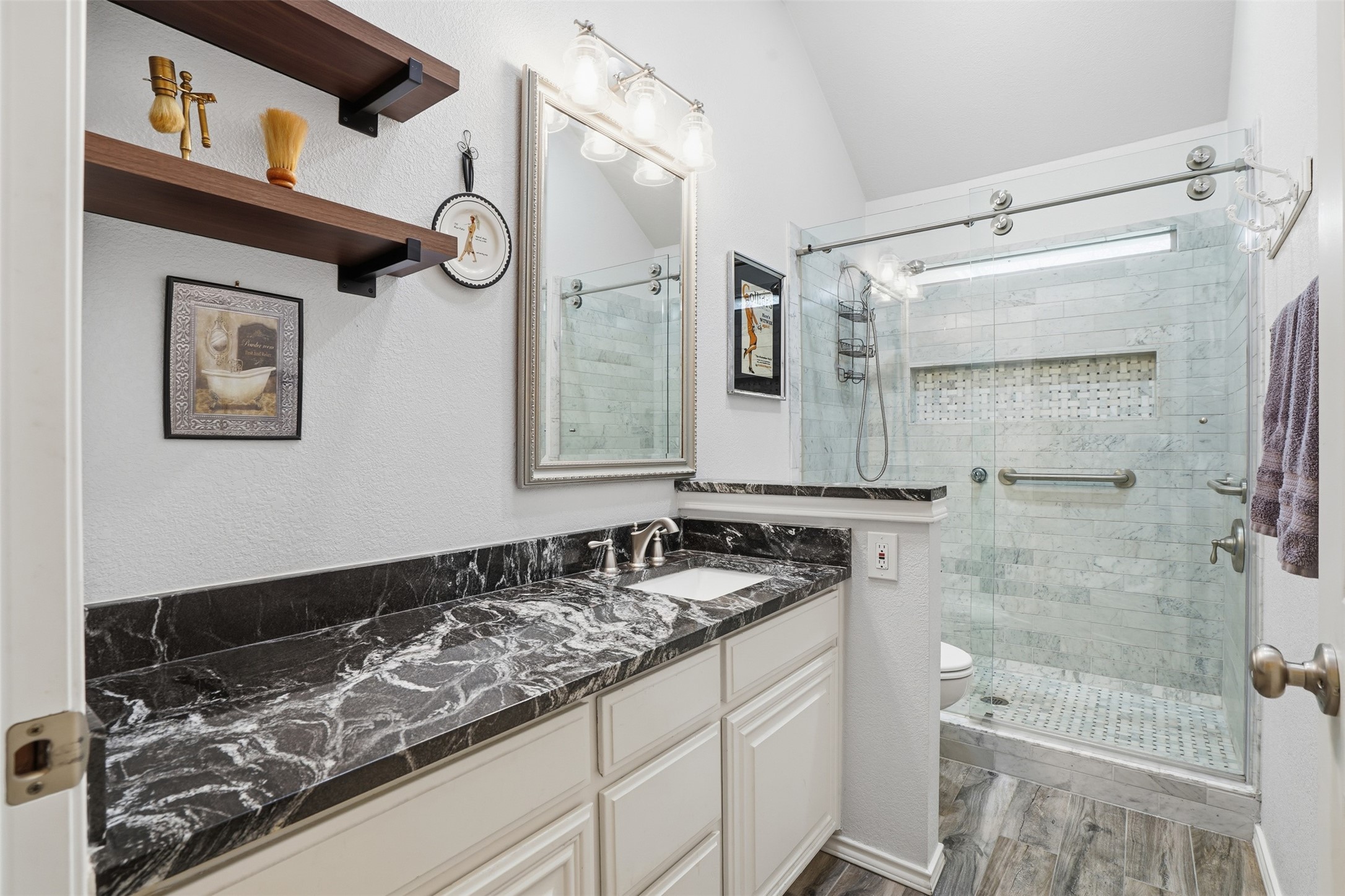 901 Dylan Court Burleson TX 76028