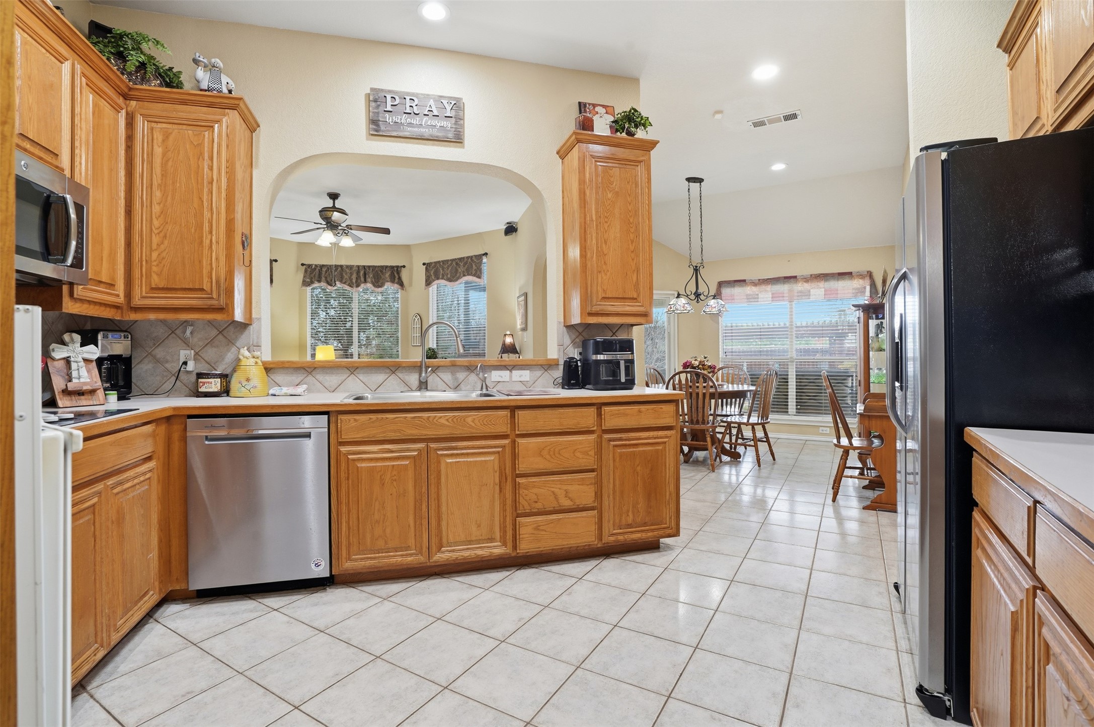 901 Dylan Court Burleson TX 76028