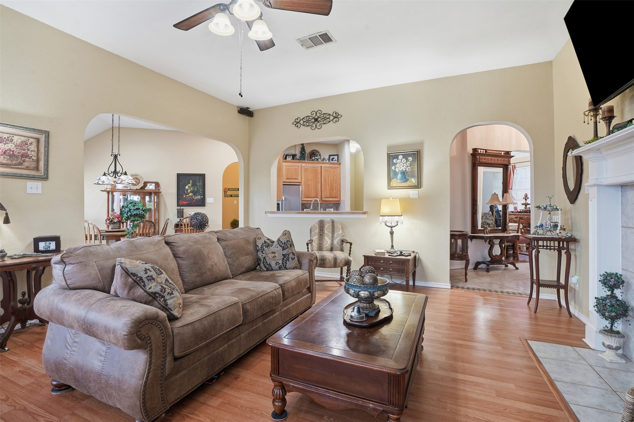 901 Dylan Court Burleson TX 76028