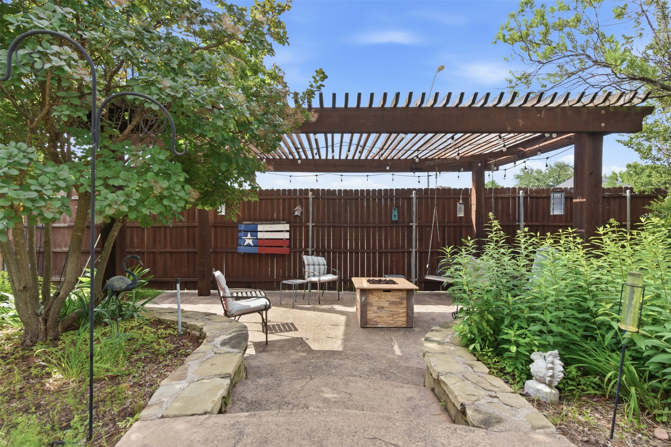 901 Dylan Court Burleson TX 76028
