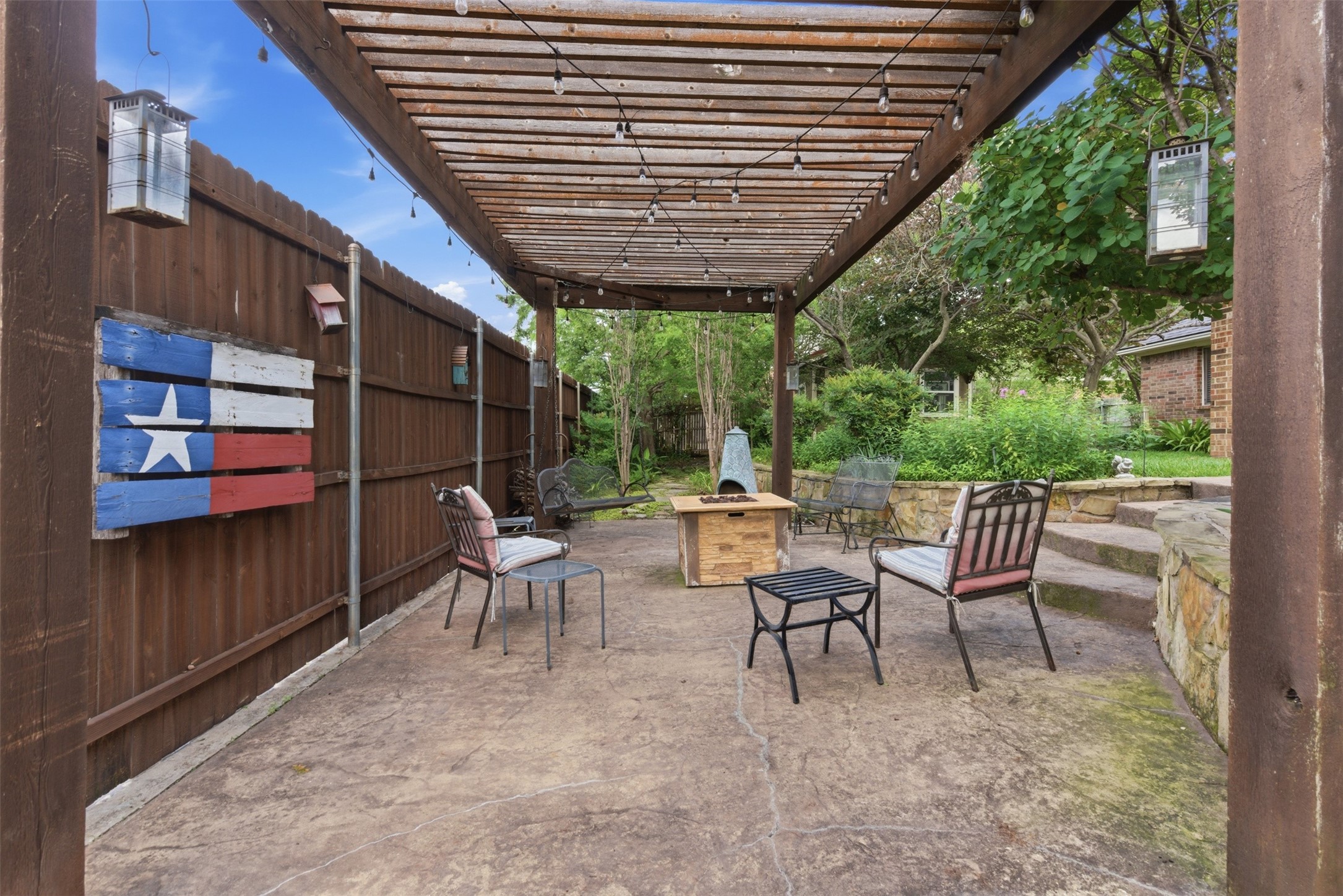 901 Dylan Court Burleson TX 76028