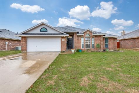 413 Fieldstone Lane Venus TX 76084