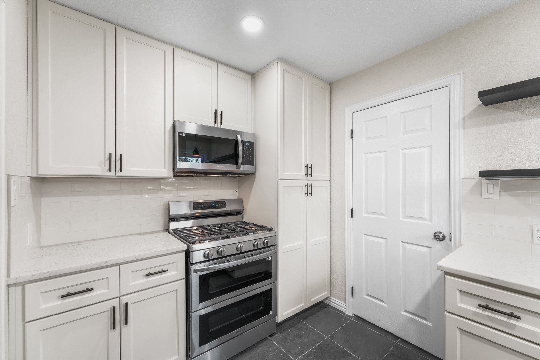311 N Tennant Street Dallas TX 75208