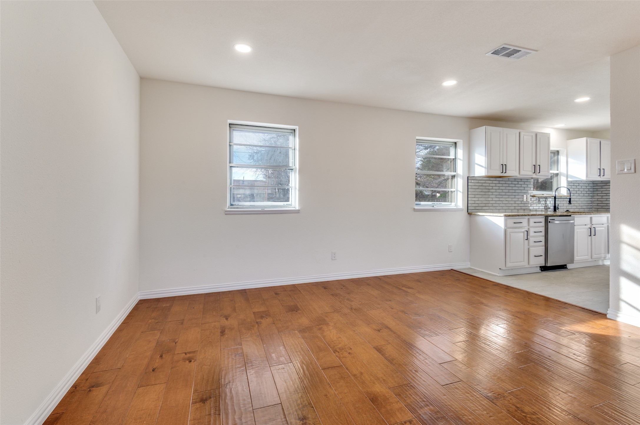 1806 Cunningham Street Irving TX 75062