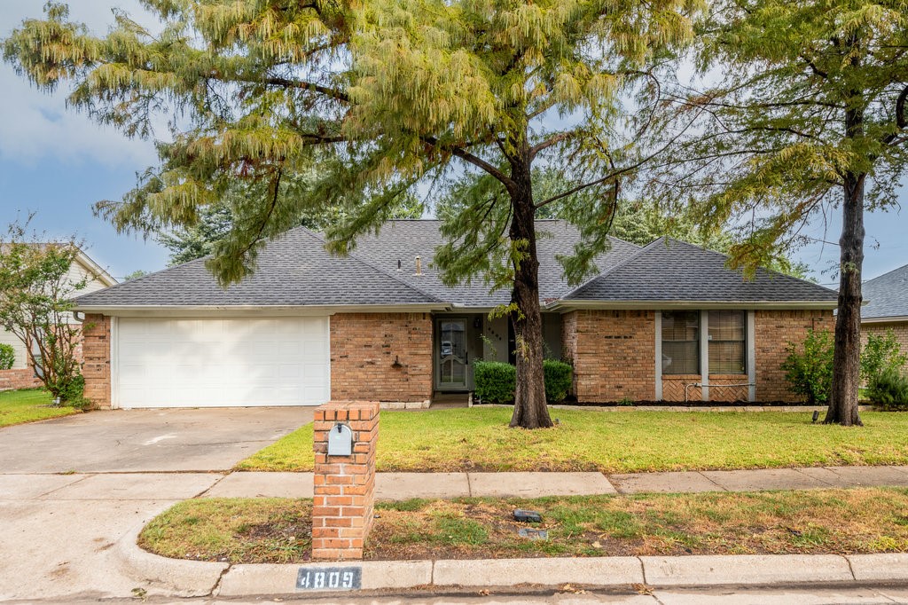 4809 Andalusia Trail Arlington TX 76017