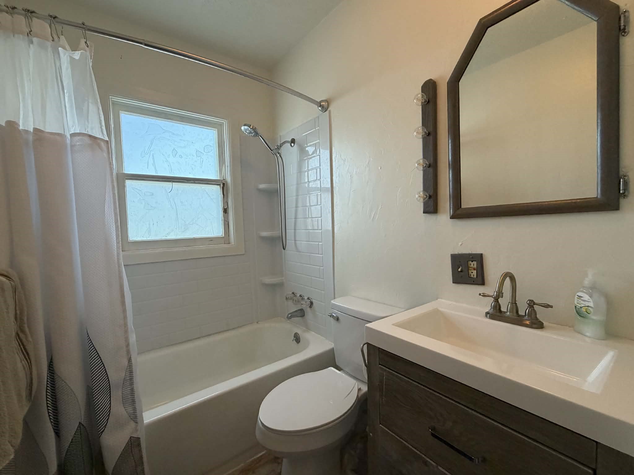 410 W Reiman Street Seymour TX 76380