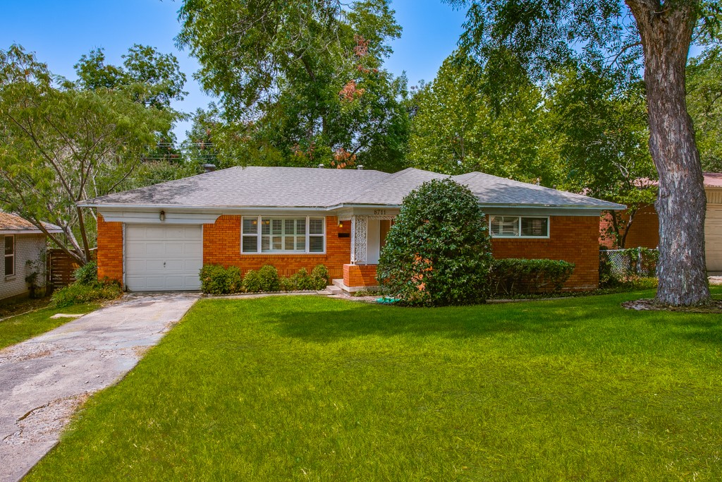 8711 Westglen Drive Dallas TX 75228