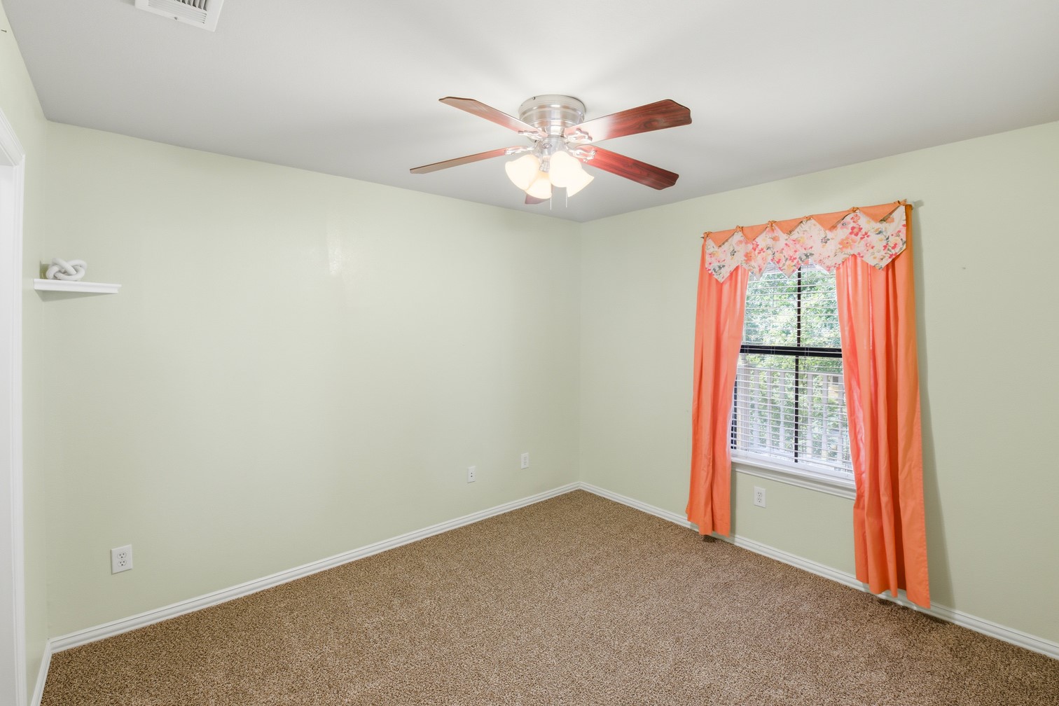 1232 Hayden Lane Savannah TX 76227