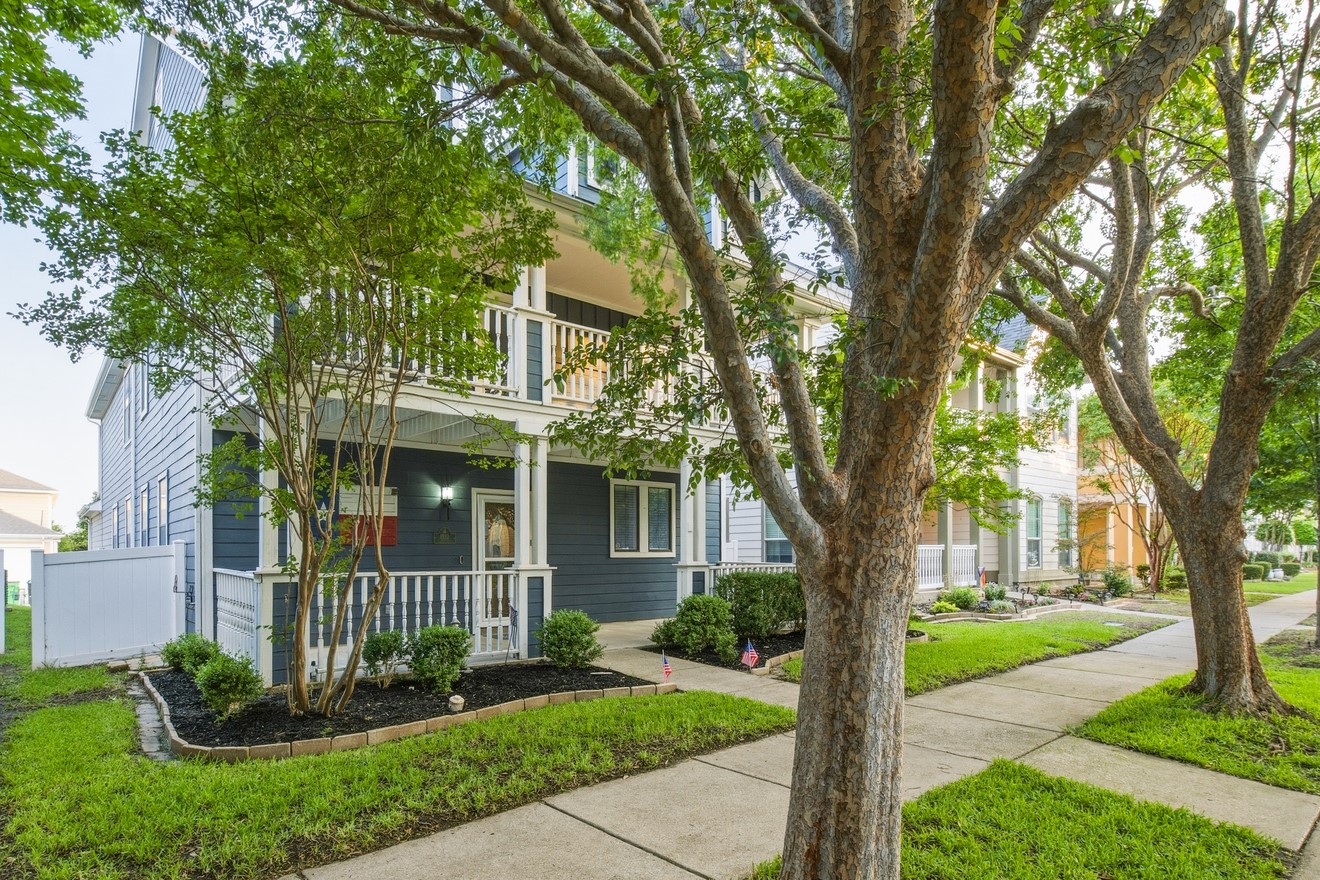 1232 Hayden Lane Savannah TX 76227