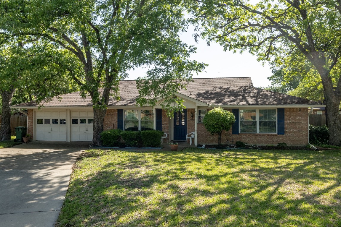 1905 Camden Court Arlington TX 76013