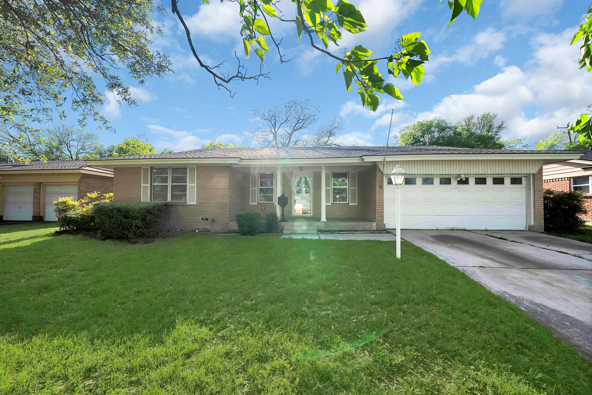 3458 Cimmaron Trail Fort Worth TX 76116