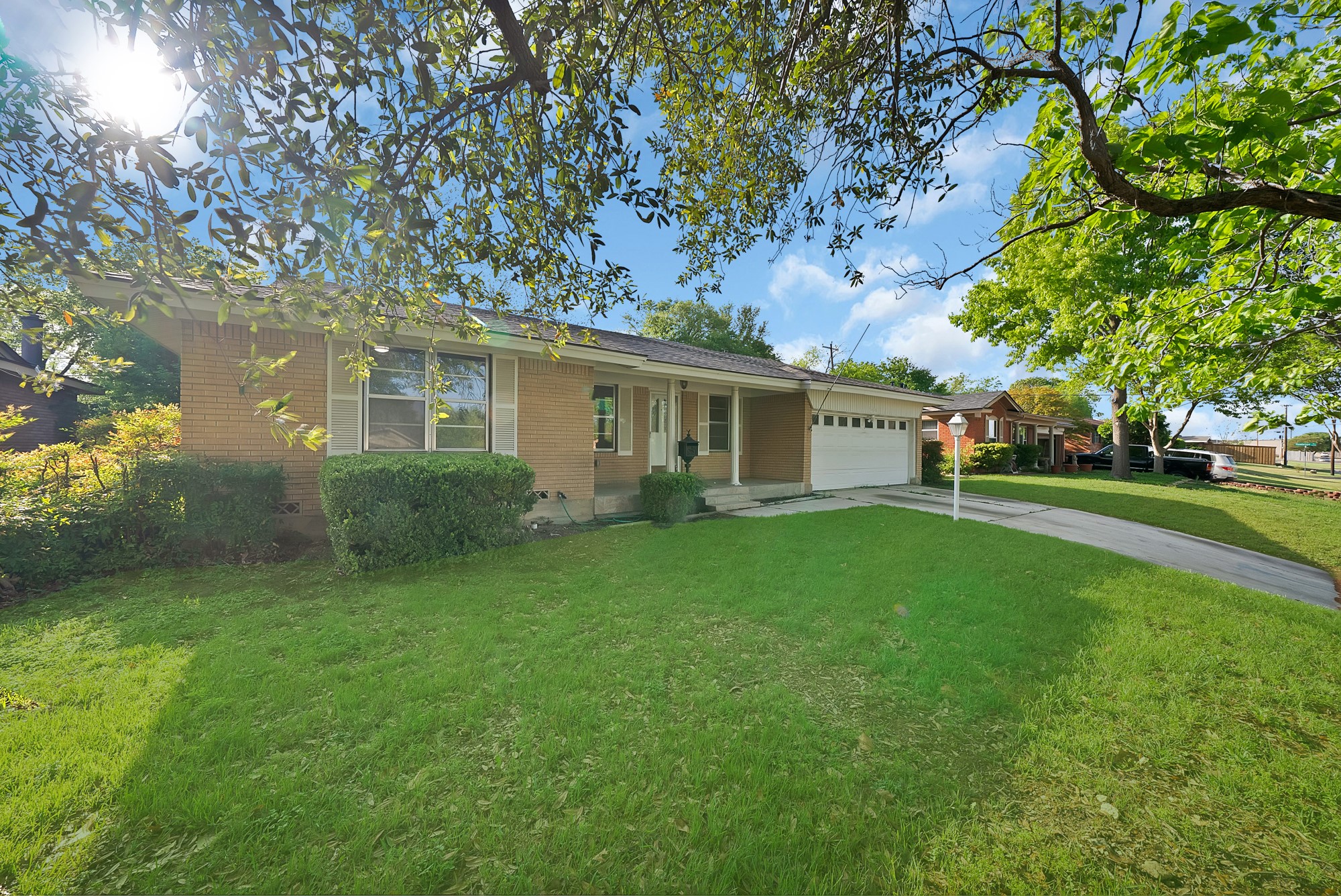 3458 Cimmaron Trail Fort Worth TX 76116