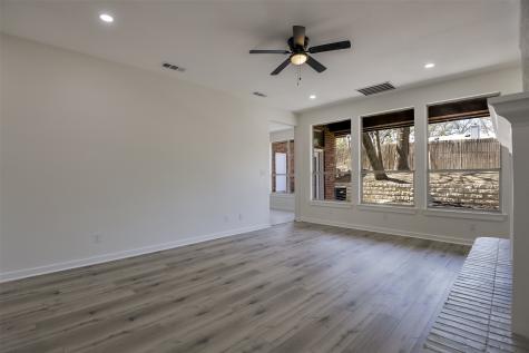 2916 Forestwood Drive Arlington TX 76006
