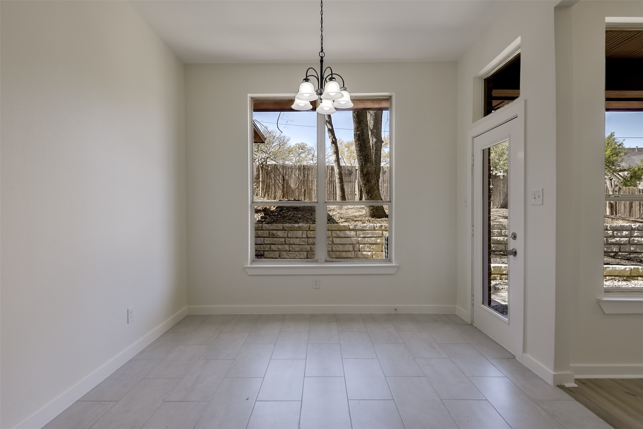 2916 Forestwood Drive Arlington TX 76006