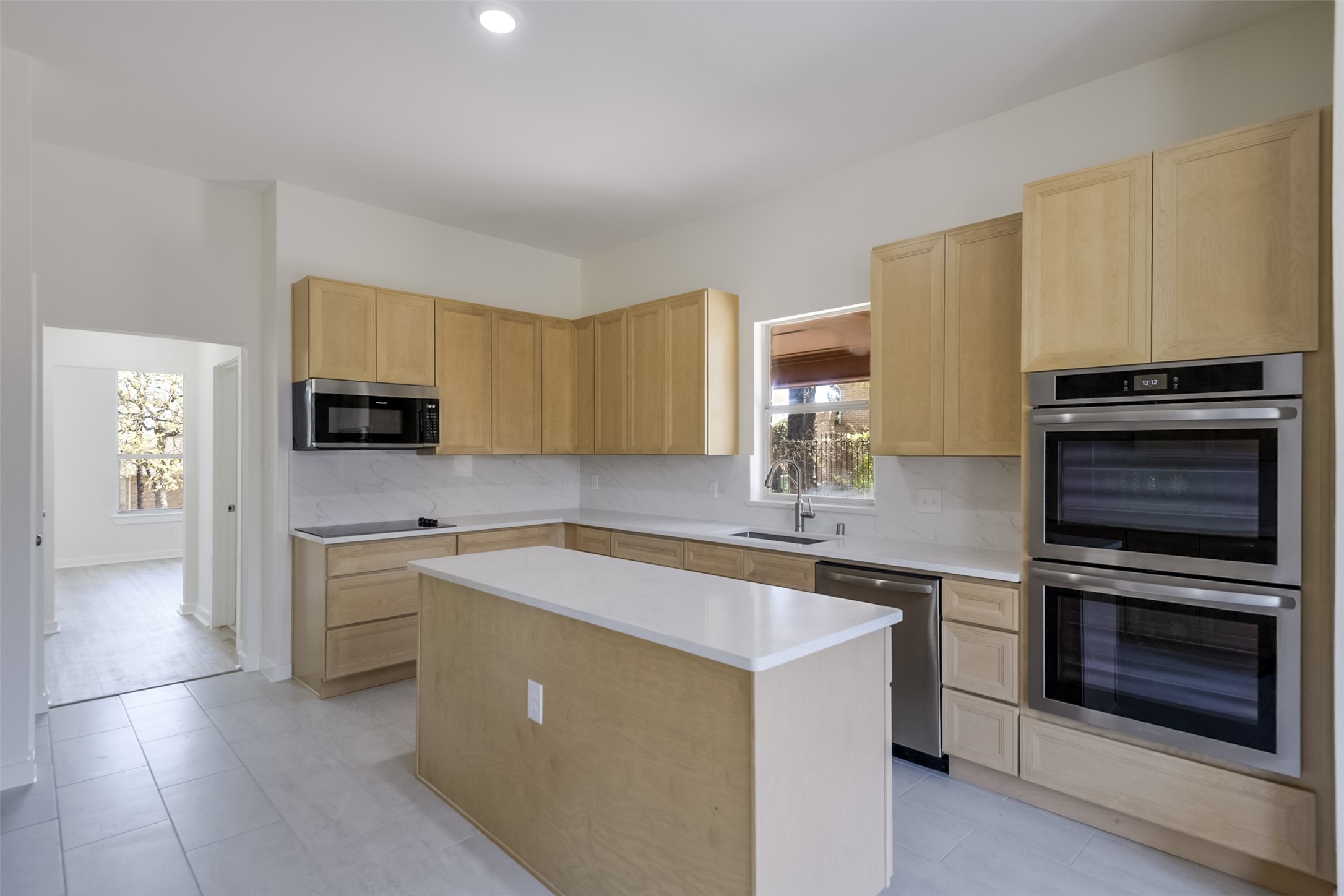 2916 Forestwood Drive Arlington TX 76006