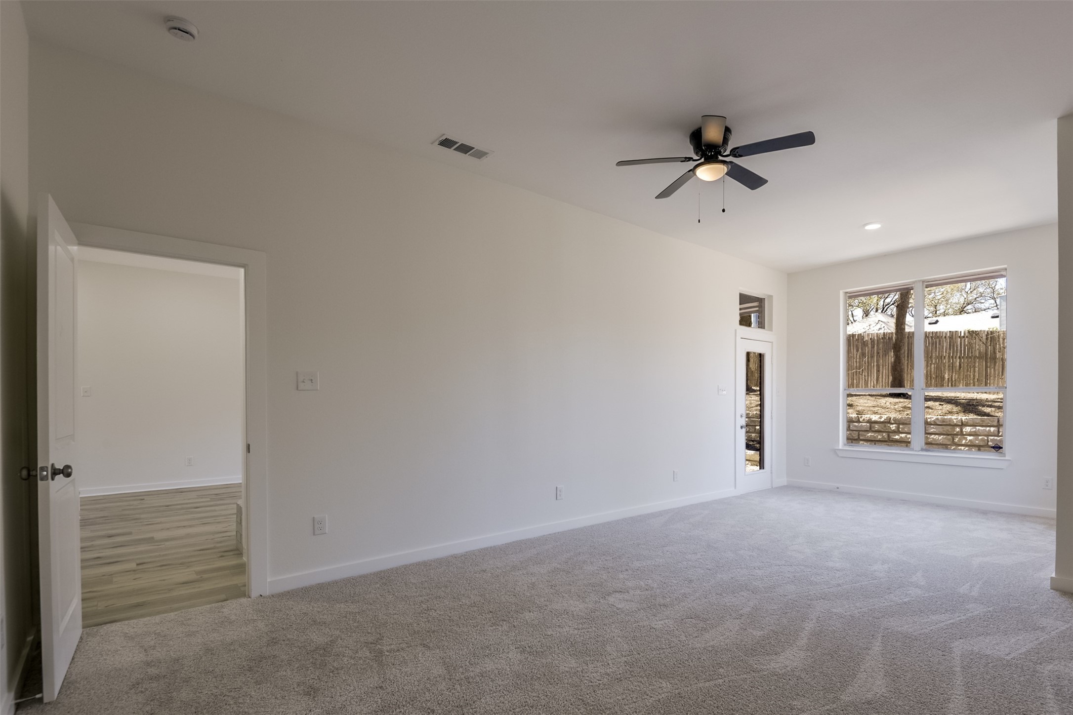 2916 Forestwood Drive Arlington TX 76006