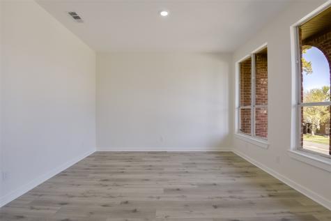 2916 Forestwood Drive Arlington TX 76006