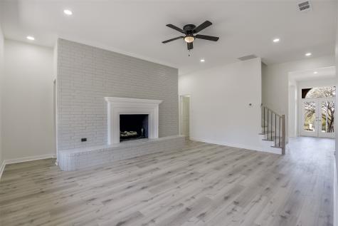 2916 Forestwood Drive Arlington TX 76006