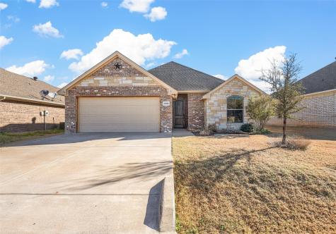 3203 Main Street Granbury TX 76049