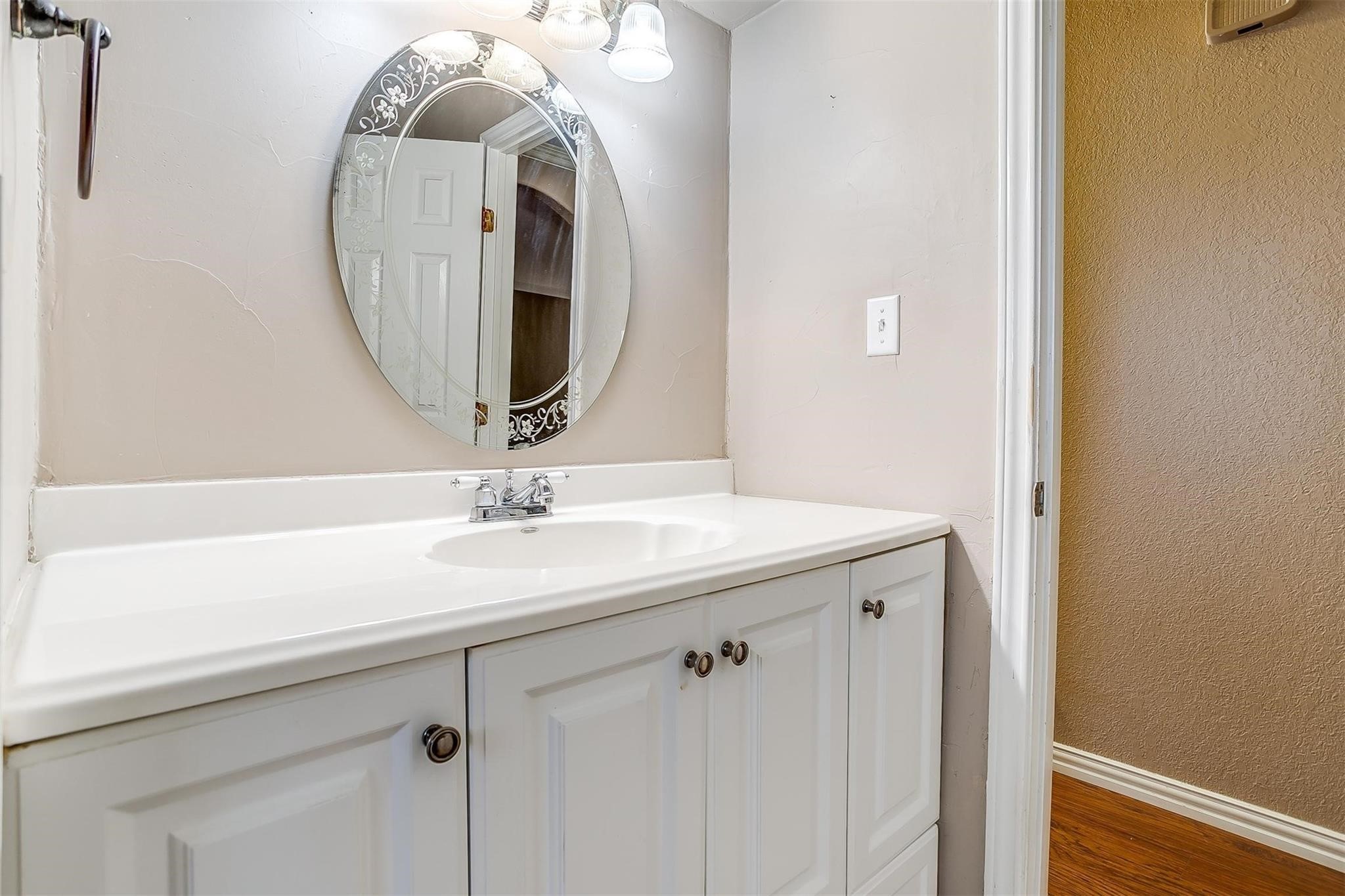120 Wanda Way Burleson TX 76028