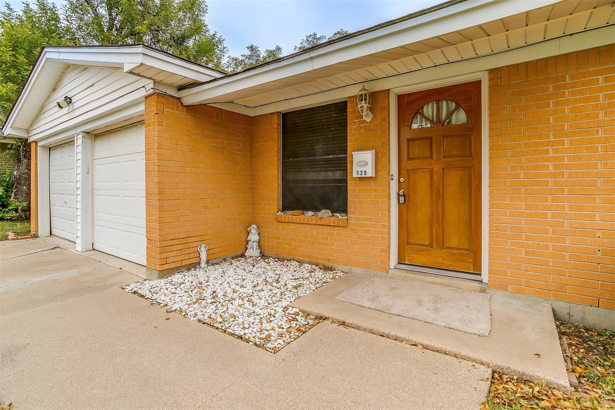 120 Wanda Way Burleson TX 76028
