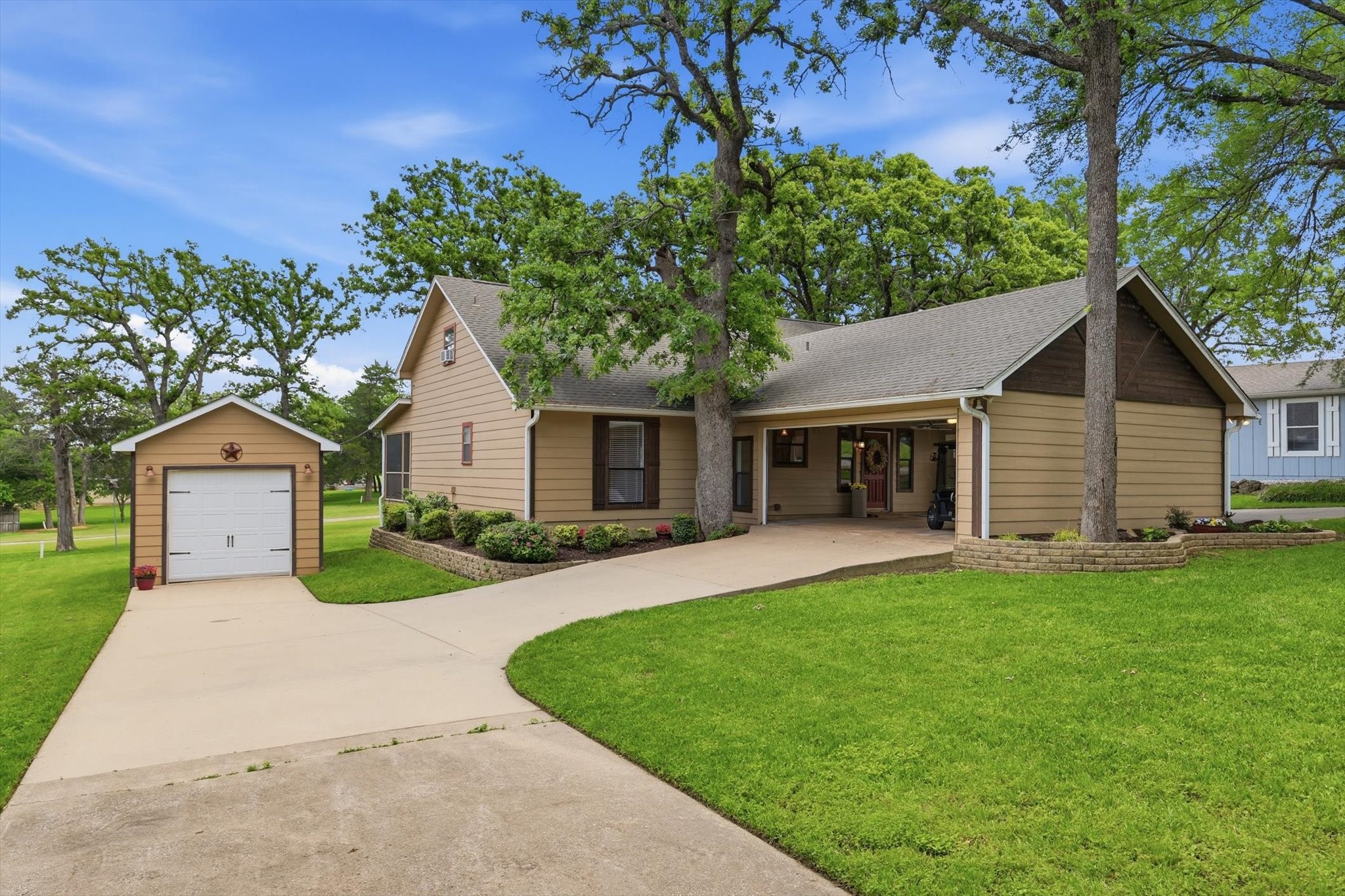 413 Cocopa Drive Lake Kiowa TX 76240