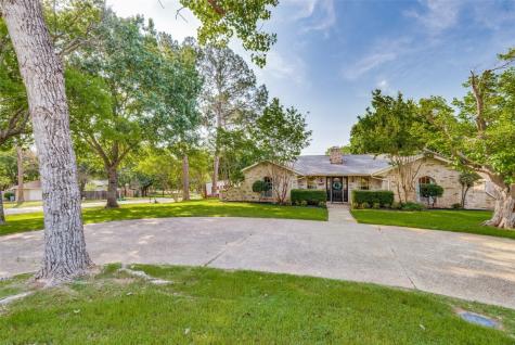 2201 Ingleside Drive Grand Prairie TX 75050