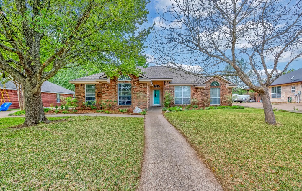 1060 Cheyenne Trail Hewitt TX 76643