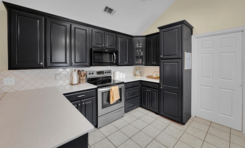 1060 Cheyenne Trail Hewitt TX 76643