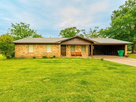 710 Pecan Street Omaha TX 75571