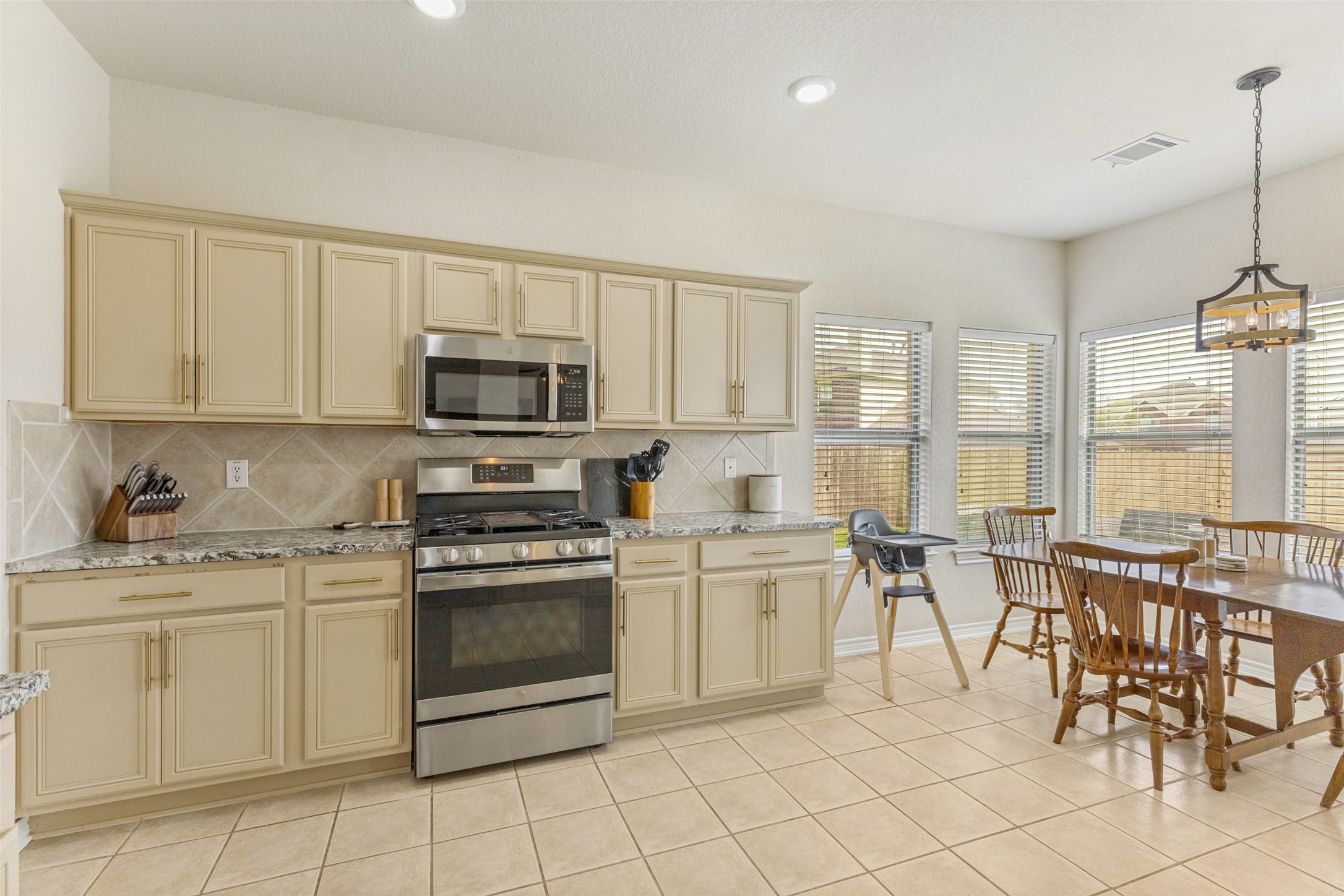 8233 Delafield Drive Fort Worth TX 76131