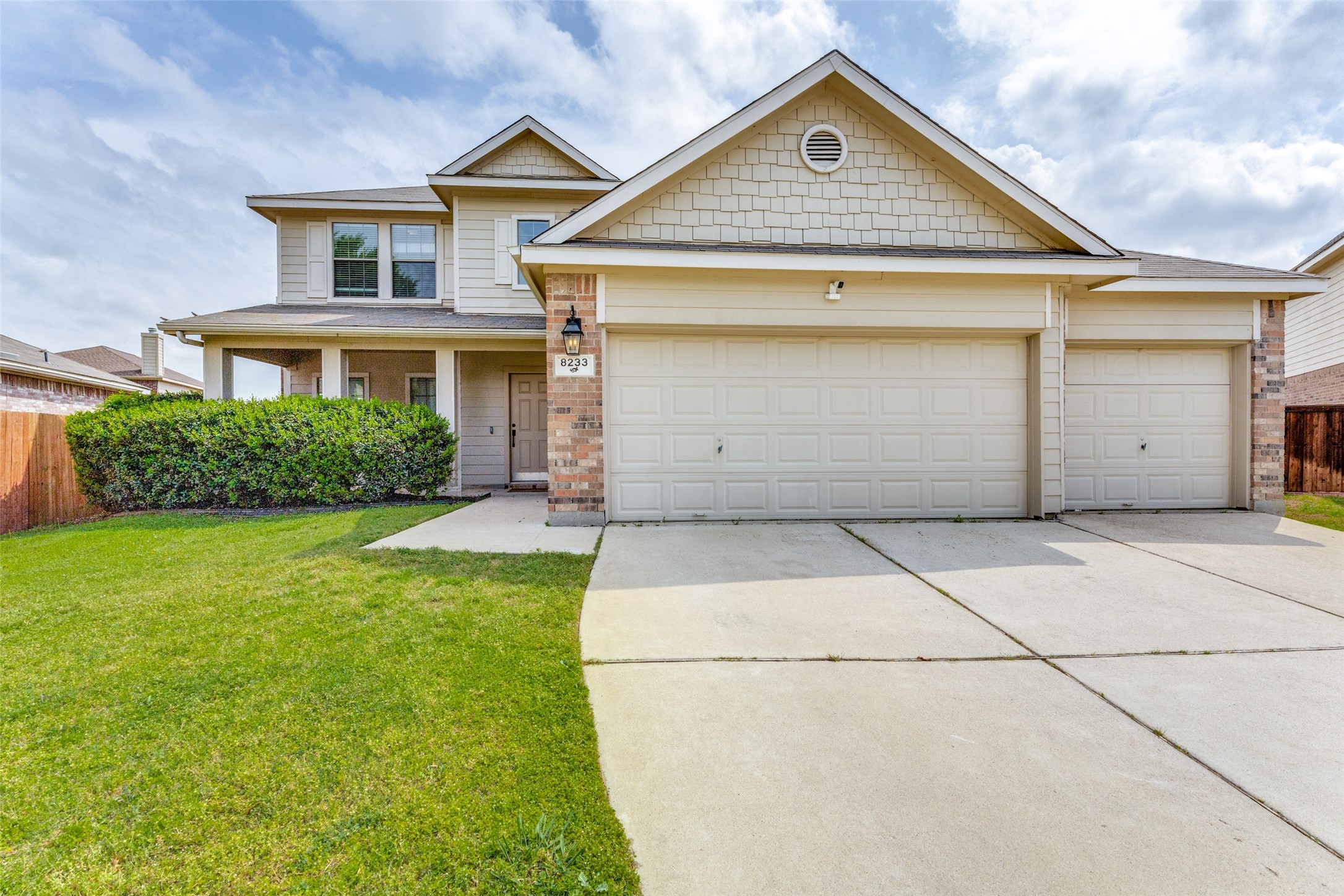 8233 Delafield Drive Fort Worth TX 76131