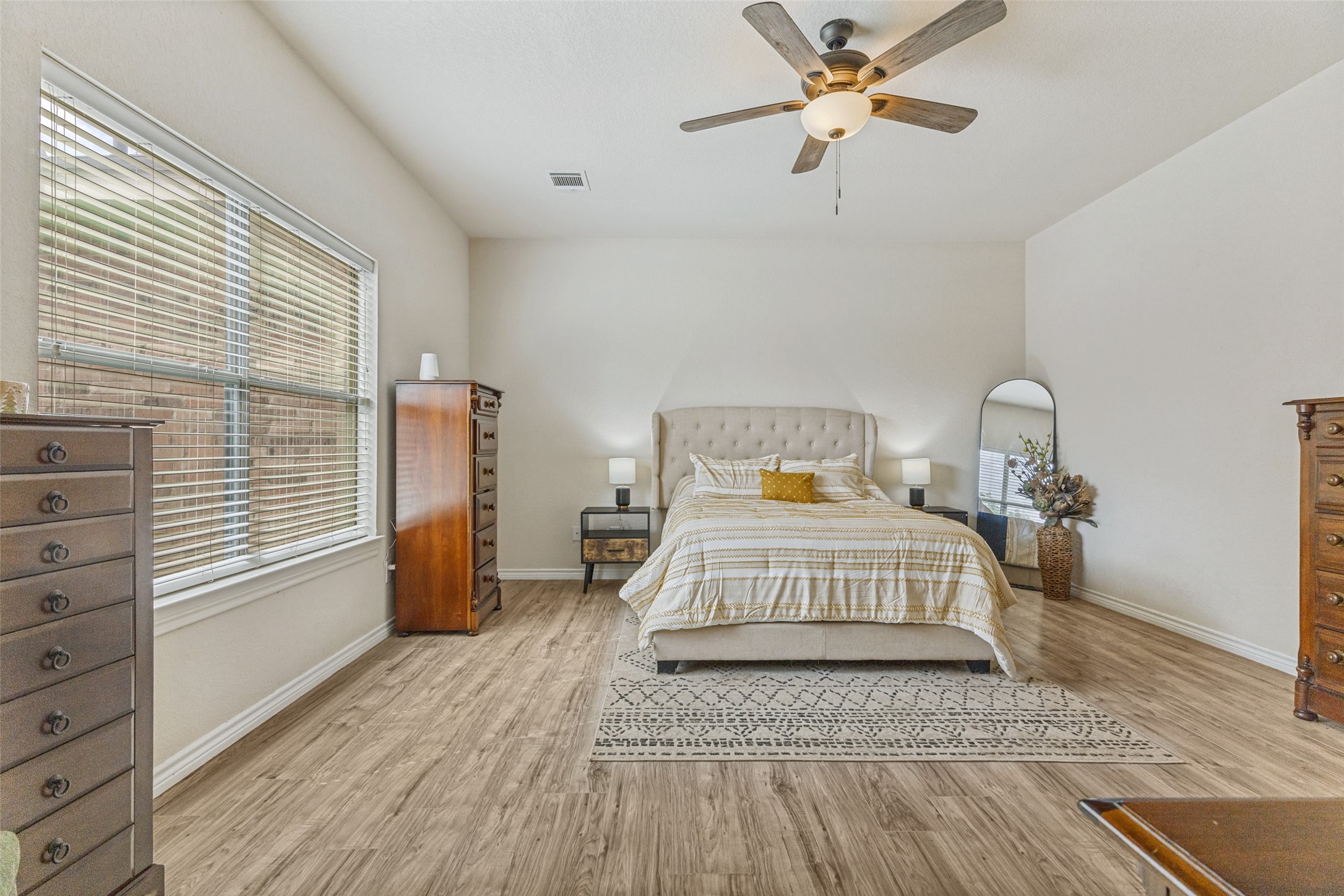 8233 Delafield Drive Fort Worth TX 76131