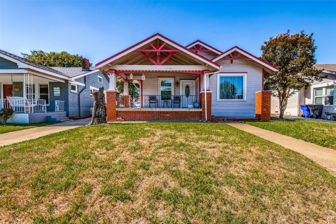 1025 Woodlawn Avenue Dallas TX 75208