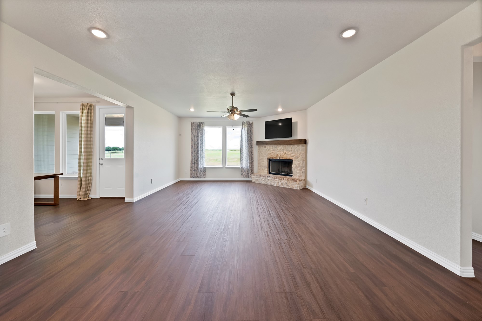 189 Lonicera Lane Paradise TX 76073