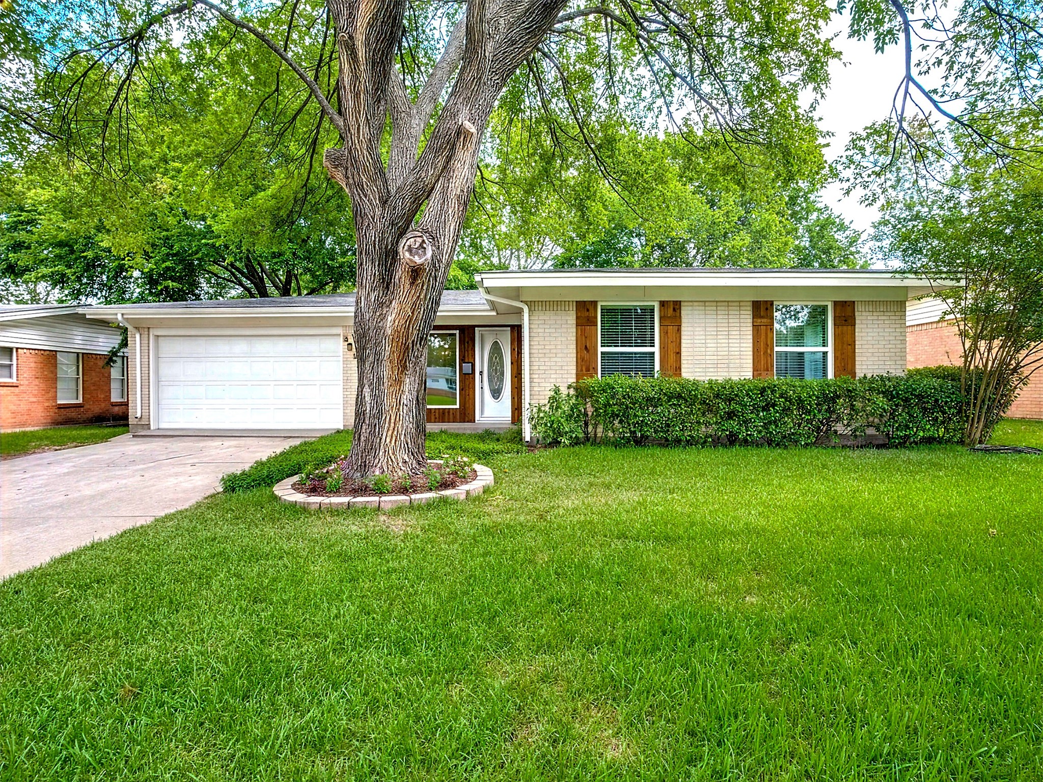 2605 Crest Ridge Drive Dallas TX 75228