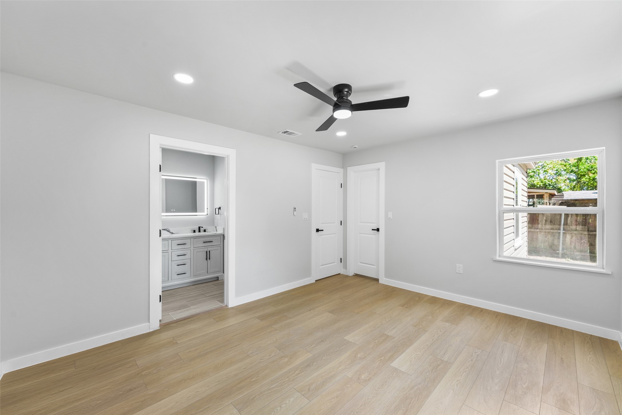 125 29th Street Grand Prairie TX 75050