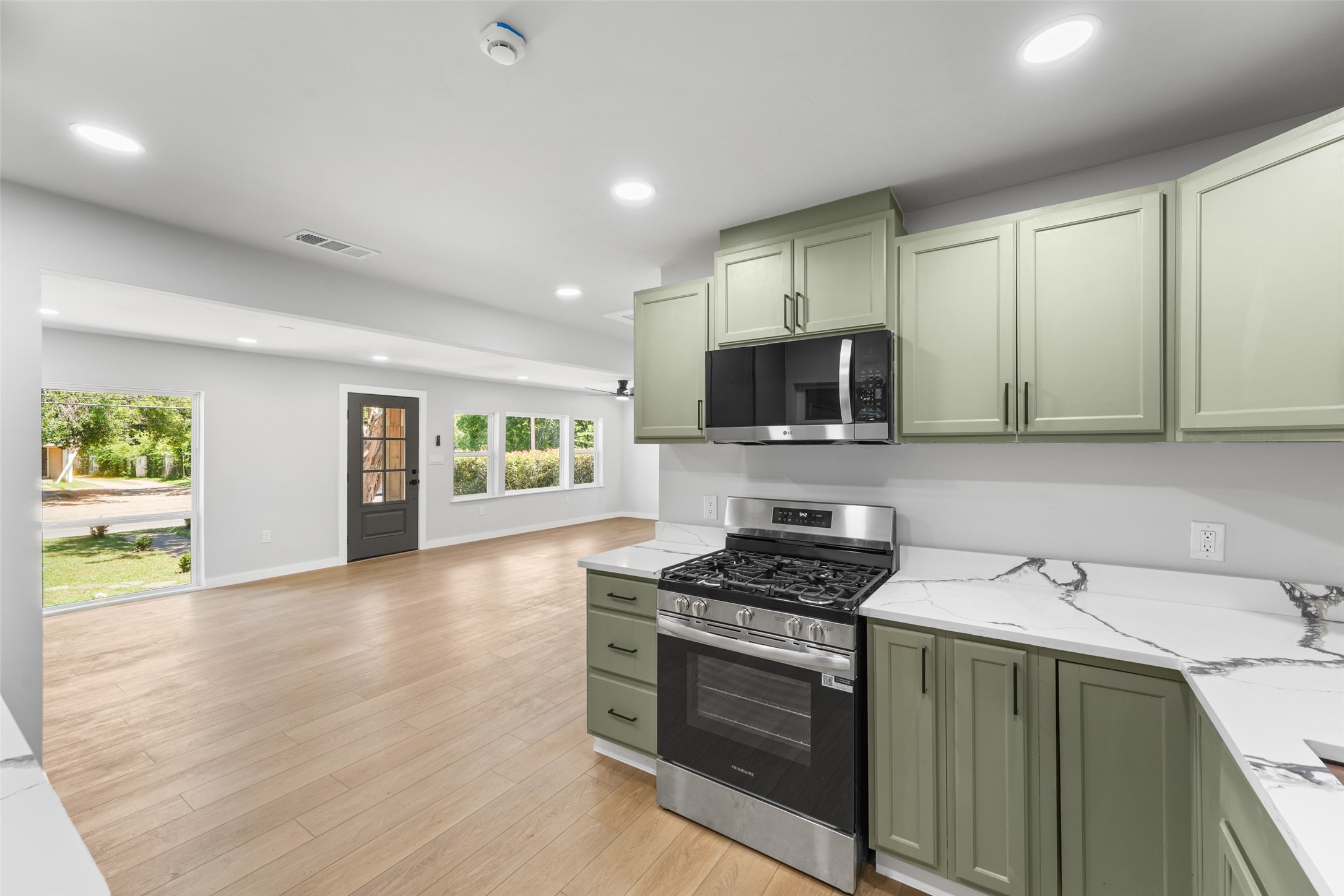 125 29th Street Grand Prairie TX 75050