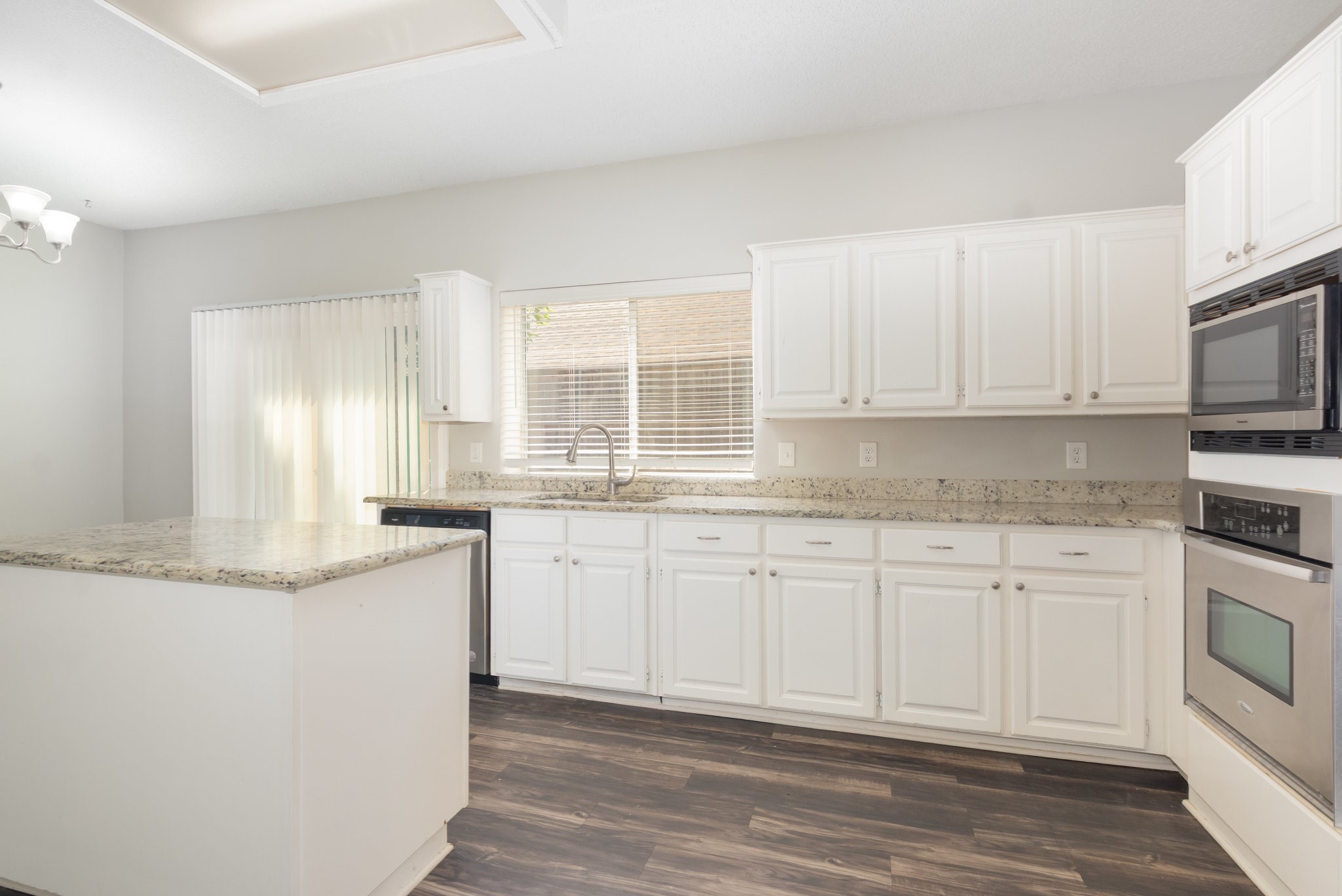1305 Barclay Drive Carrollton TX 75007