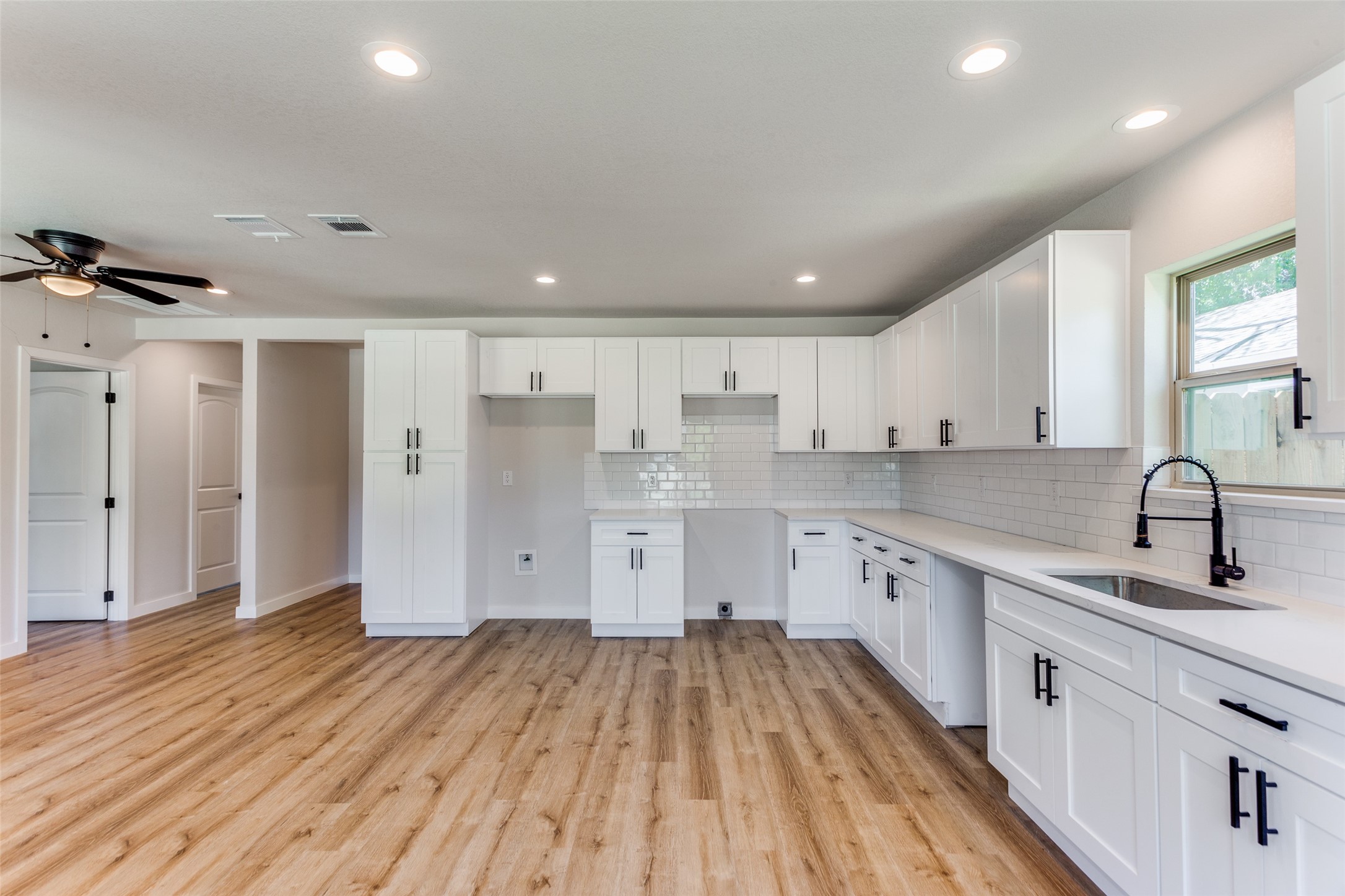 1104 E Mulkey Street Fort Worth TX 76104