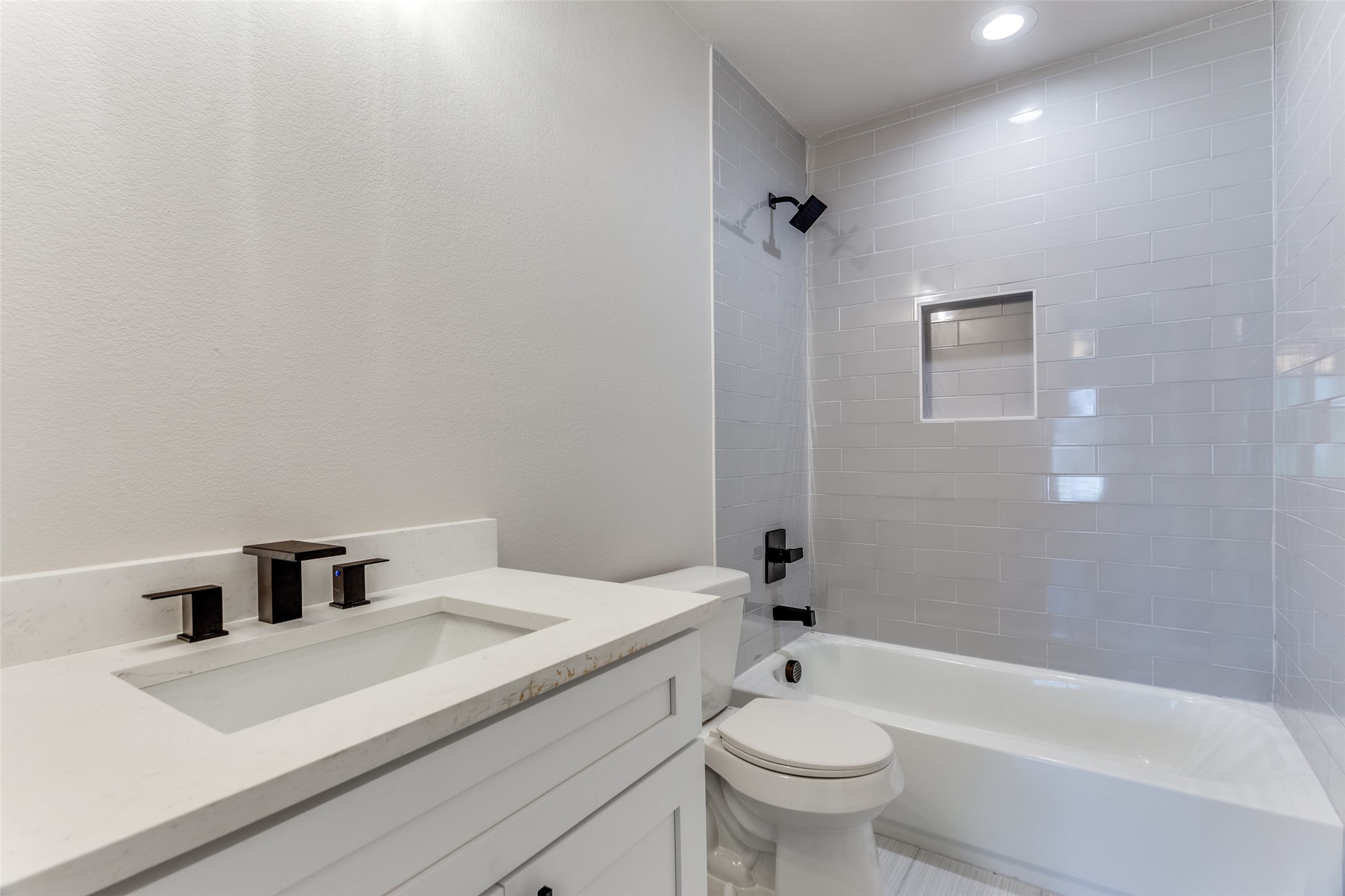 1104 E Mulkey Street Fort Worth TX 76104